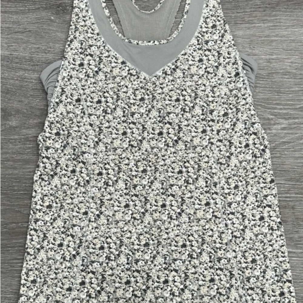 Lululemon Athletica Gray Floral Tone It Tank Top